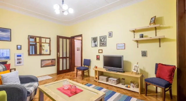 PhotoHome - Aristocratic Center of Sofia, Забронировать Отель София Vitosha, рядом с National Library