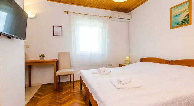 Apartments Mali Paradiso