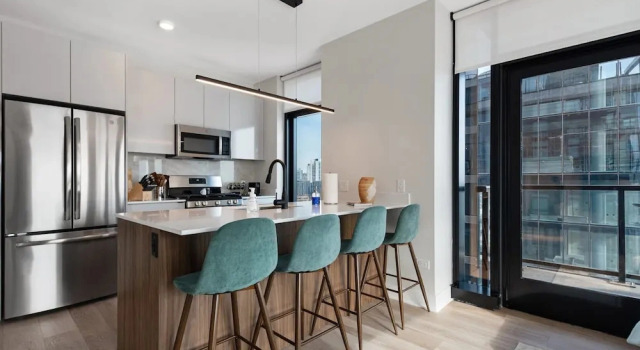 Коттедж Fulton Market Group Hub 2 Units Walk to Dining