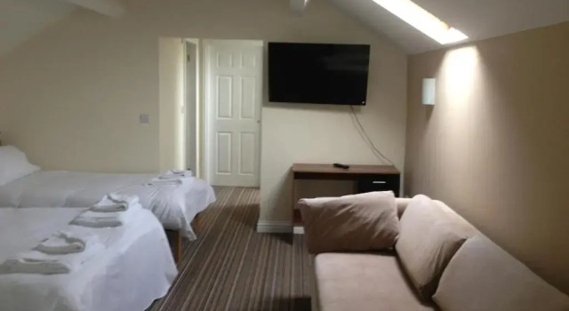 Номер Superior Ambrose Hotel