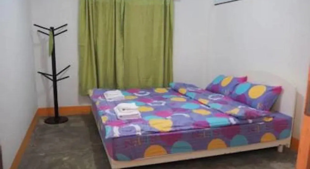 Koh Sukorn Homestay, Забронировать Отель Отели Южного Таиланда с парковкой, Парковка