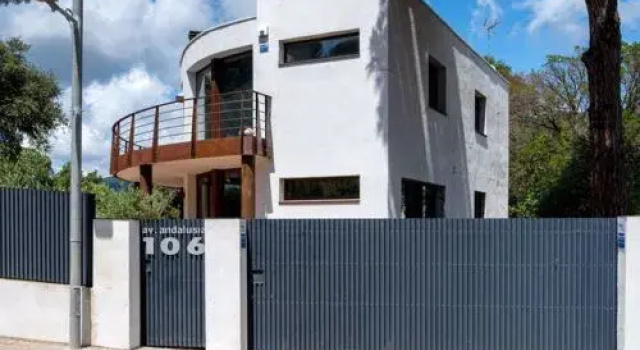 HOUSE BERBEL SANT CEBRIà DE VALLALTA, Book Hotel Tordera Maresme