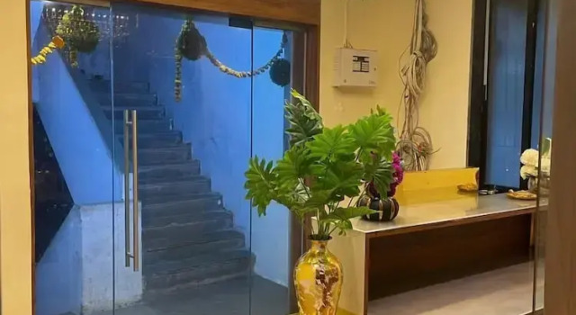 Hotel Sai Palace- Near Tata Memorial Hospital, Buchen Sie Hotel Mumbai Region Mumbai
