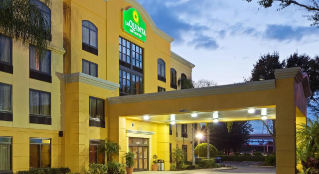 Comfort Inn & Suites Tampa North I-75