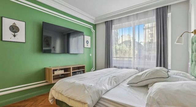 Superb Haussmann-style apt - 2bdr/6p - Trocadero, Забронировать Апарт-отель Париж Иль-де-Франс, рядом с House of Culture of Japan to Paris