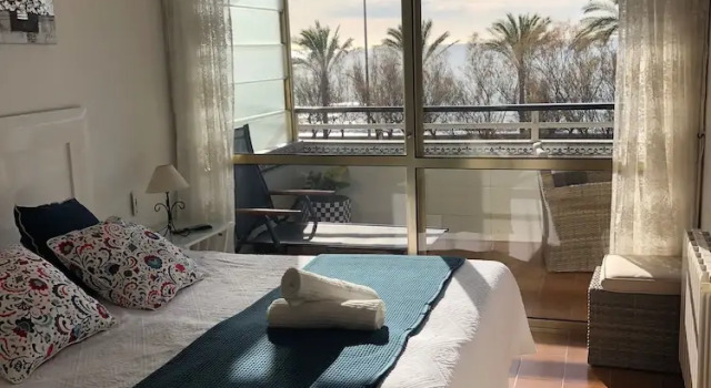 Face à La Mer, Забронировать Отель Калафель El Baix Penedès