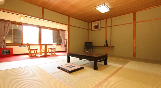 Run of House Kannabe Highland Hotel