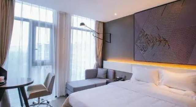 IU Hotels Taiyuan Jinyanghu Hongdenglong Stadiums, Book Hotel Taiyuan Shanxi