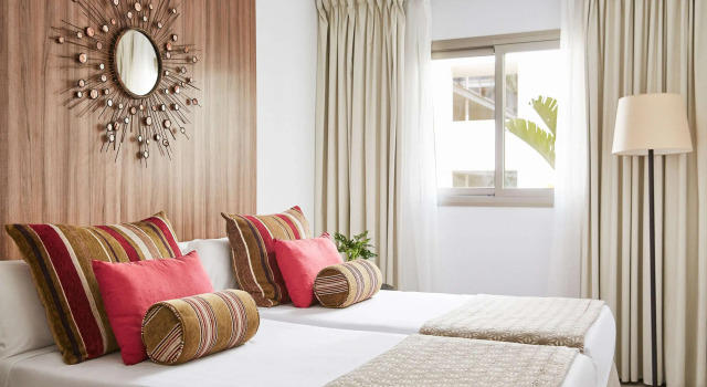 Люкс пентхаус с 2 комнатами Zafiro Palace Alcudia