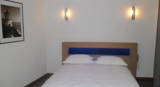 Одноместный номер Standard с балконом Hôtel Lyla confort