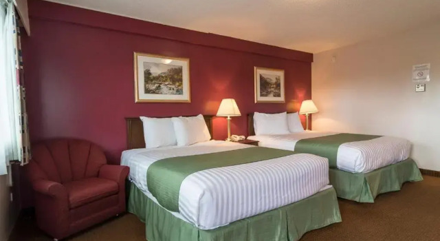 Четырёхместный номер Standard Port Augusta Inn
