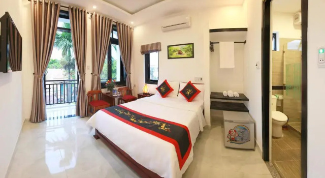Двухместный номер Deluxe с балконом Sunny Garden Homestay