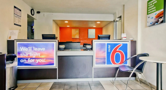 Travelodge by Wyndham Pompano Beach, Rezervați Motel Pompano Beach Broward County