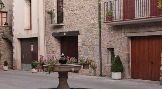 Modern Furnished Apartment Situated on the Ground Floor, Prenota Appartamento Hotel a Pirenei Catalani con piscina, Piscina