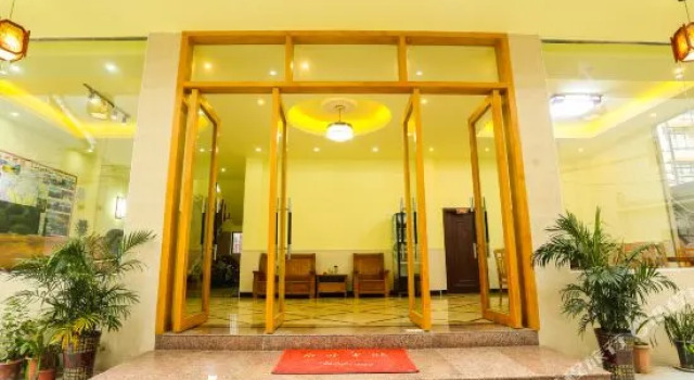 Yangshuo Lijiangge Inn, Prenota Hotel Yangshuo Guangxi