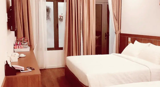 Marina Hotel