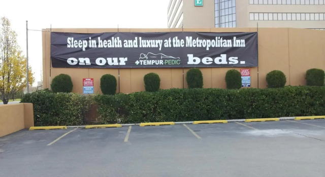 The Metropolitan Inn, Забронировать Отель Отели Солт-Лейк-Сити с парковкой, рядом с Global Indoor Golf, Парковка