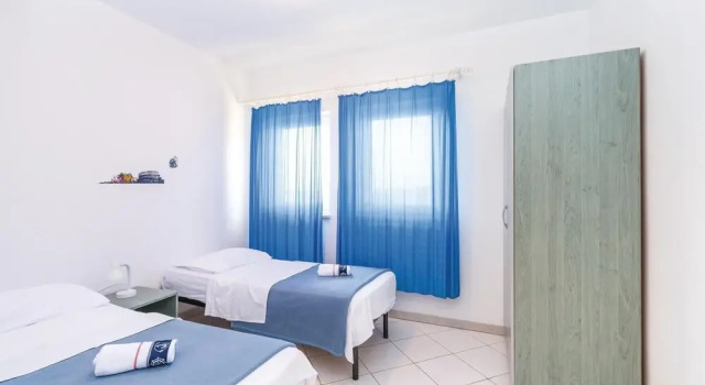 Nice Home in Vidalici With Wifi and 2 Bedrooms, Boek Hotel Kustici Pag