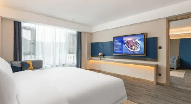 Люкс Deluxe Kyriad Marvelous Hotel 3.0 Yichun Tonggu Yuejingcheng Community