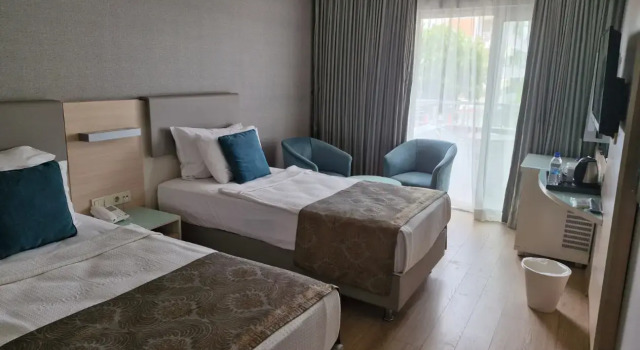 Двухместный номер Standard с видом на окрестности Grand Okan Hotel