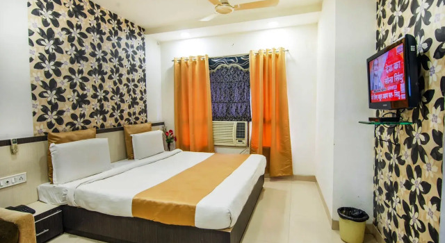 Номер Deluxe Hotel Morya Regency