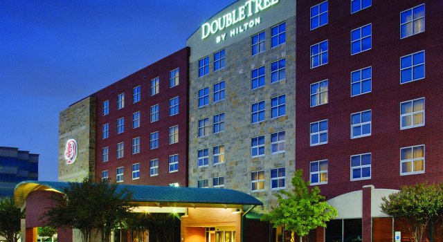 DoubleTree by Hilton Dallas-Farmers Branch, Забронировать Отель Отели Фармерс-Бранч с завтраком, Завтраки