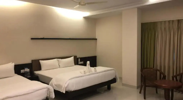 Номер Premier Kyriad Hotel Vijayapura