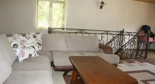 Laghami Guest house, Prenota Affittacamere Hotel a Samegrelo Zemo-Svaneti con parcheggio, Parcheggio