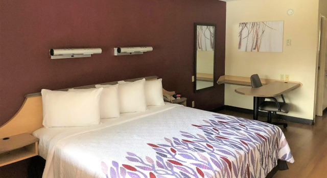 Номер Superior Red Roof Inn Atlanta South - Morrow