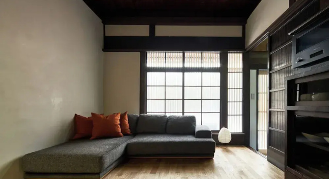 YADORU KYOTO HANARE Shirotaki No Yado, Забронировать Дом для отпуска Коттеджи Киото, рядом с Kyoto Karasuma Convention Hall, Коттедж
