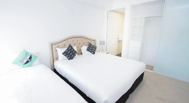E10 Darling Harbour 2 BDR APT, Забронировать Отель Отели Сиднея 4 звезды, рядом с Казино The Star Sydney, 4*