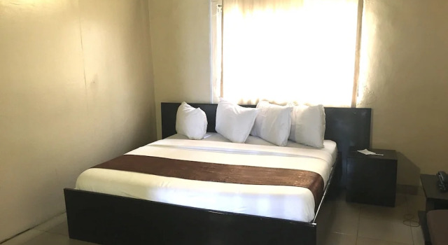 Студия E-Apartments
