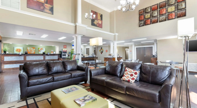 Best Western Inn & Suites New Braunfels, Забронировать Отель Отели Нью-Браунфелс с завтраком, Завтраки