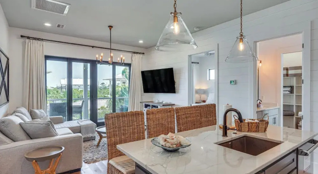 Luxe Beachfront Windmark Cottage w/ Deck!, Забронировать Дом для отпуска Порт-Сент-Джо Панхэндл Флорида