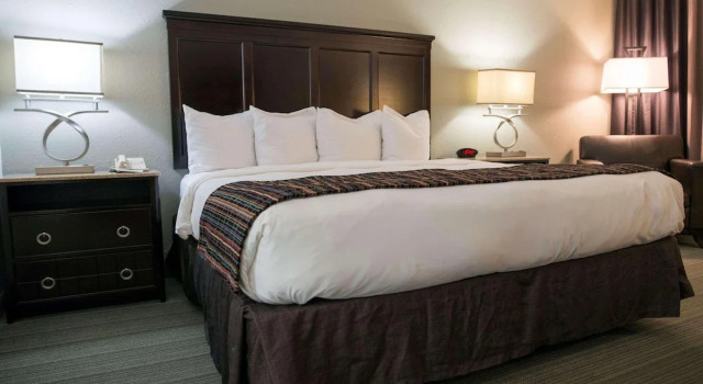 Двухместный номер Standard Country Inn & Suites by Radisson, Effingham, IL