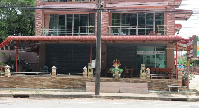 Sunee Mae Phim Apartment