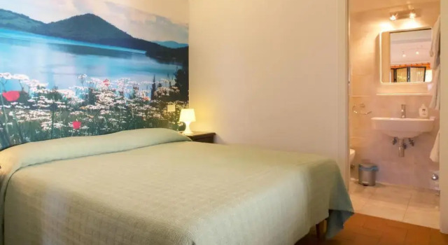 Allantico Prato, Book Hotel Hoteller i Pratantico med parkering, Parkering