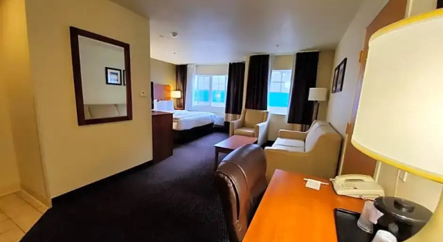 Двухместный люкс Country Inn & Suites by Radisson, Bend, OR