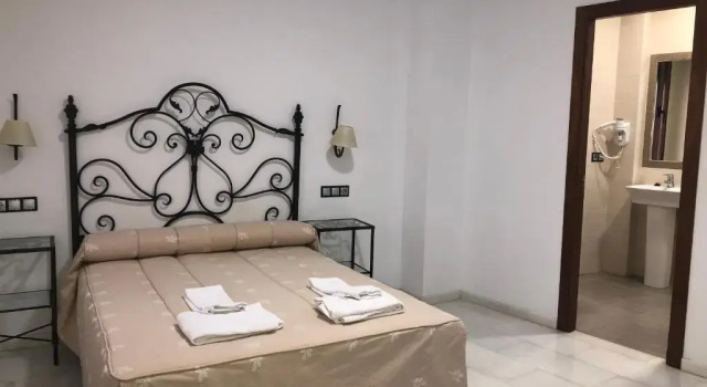 Двухместный номер Standard Hostal Almanzor