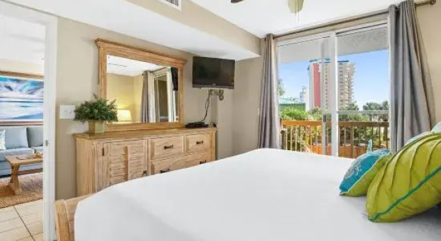 Pelican Beach 217, Забронировать Отель Дестин Emerald Coast, рядом с Аквапарк Биг-Каунас