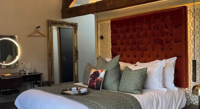 Номер Luxury Quite Simply French