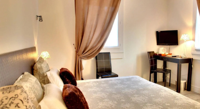 Hotel Orly, Rezervasyon Otel Ales Cévennes