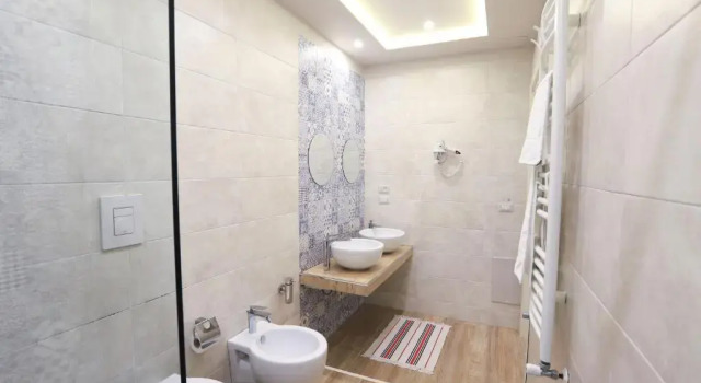 Vacuna Pleasant Rooms, Buchen Sie Hotel Vomero Neapel