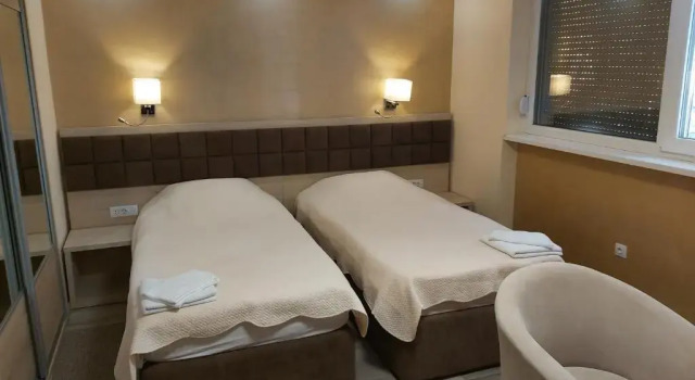 Belgrade Pearl with free parking, Забронировать Отель Белград Центральная Сербия, рядом с Музей Николы Тесла