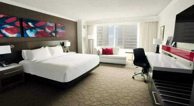 Двухместный клубный номер Standard Delta Hotels by Marriott London Armouries