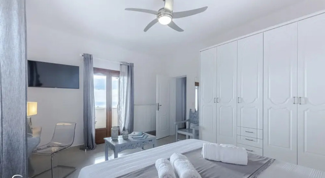 S&K Nayas Luxury Suite Santorini, Забронировать Апартаменты/квартира Мегалохори Санторини, рядом с Винодельня Гавала