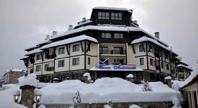 Lovely 1 Bedroom Apartment 5min FROM THE SKI LIFT!, Prenota Appartamento Hotel a Blagoevgrad con parcheggio, Parcheggio