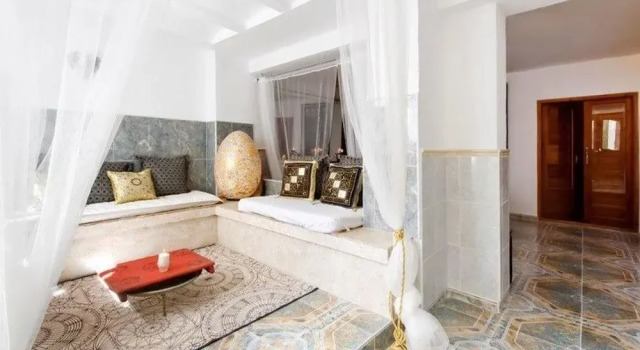 Stunning Moorish villa, Забронировать Вилла Виллы Альтеа, рядом с San Miguel Street, Вилла
