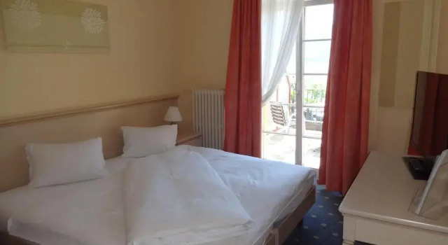 Двухместный номер Standard с балконом Hotel Schweizerhof