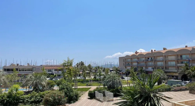 Студия с видом на гавань Holidays Hyères